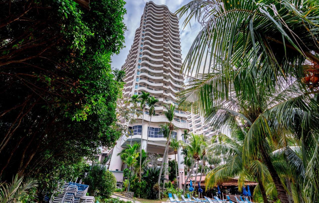 Romantic Couple Suite + Beach-Front Balcony Tanjung Bungah  Exterior foto